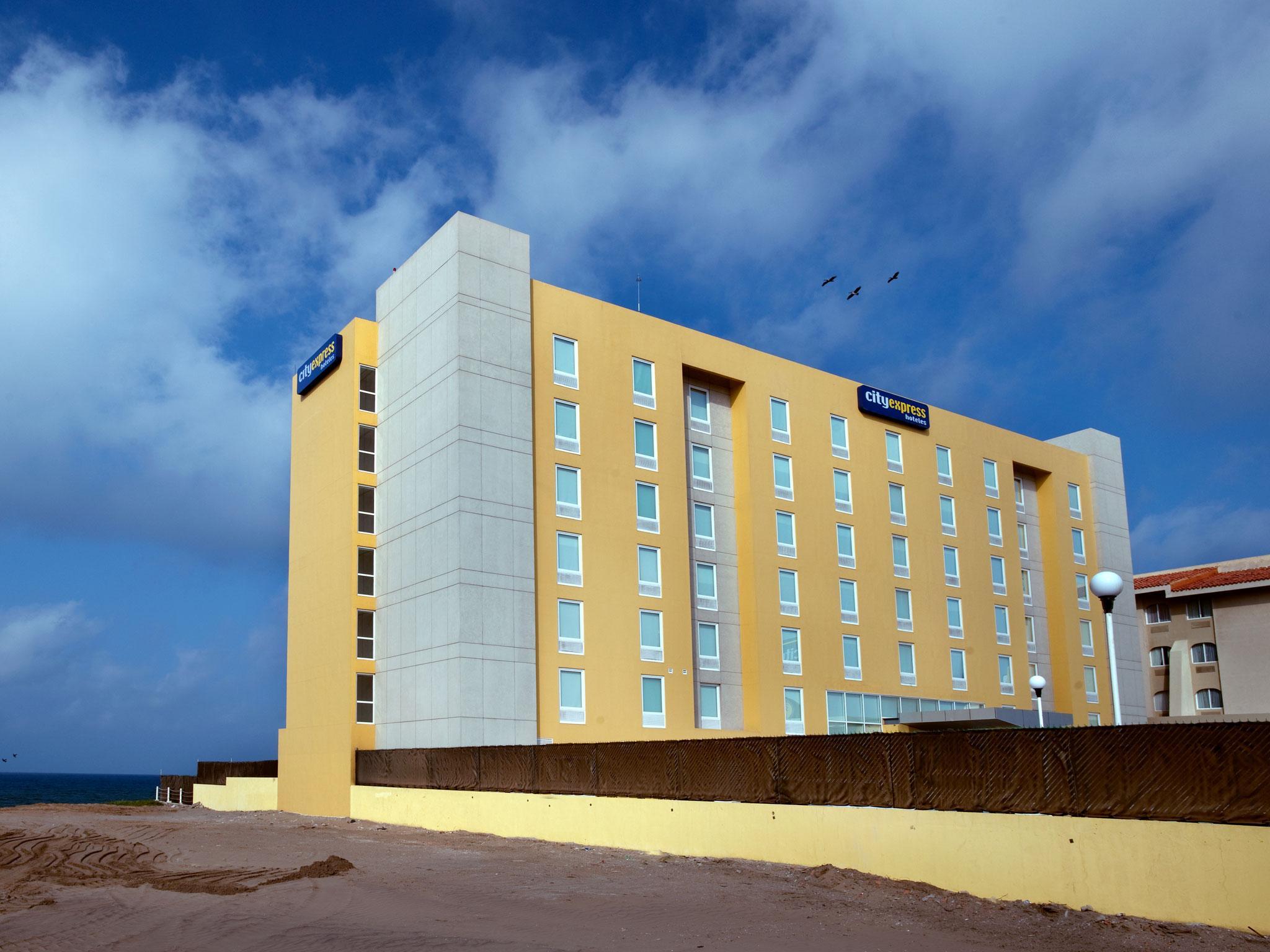 City Express By Marriott Veracruz Hotel Exterior photo